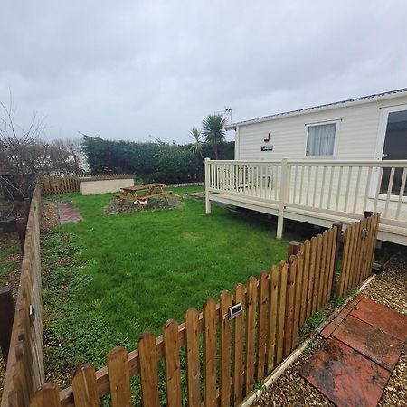 A22 Unity Beach Holiday Resort Unity Brean Sleeps 8 People 3 Bedrooms 1 Pet Stays Free Berrow 외부 사진