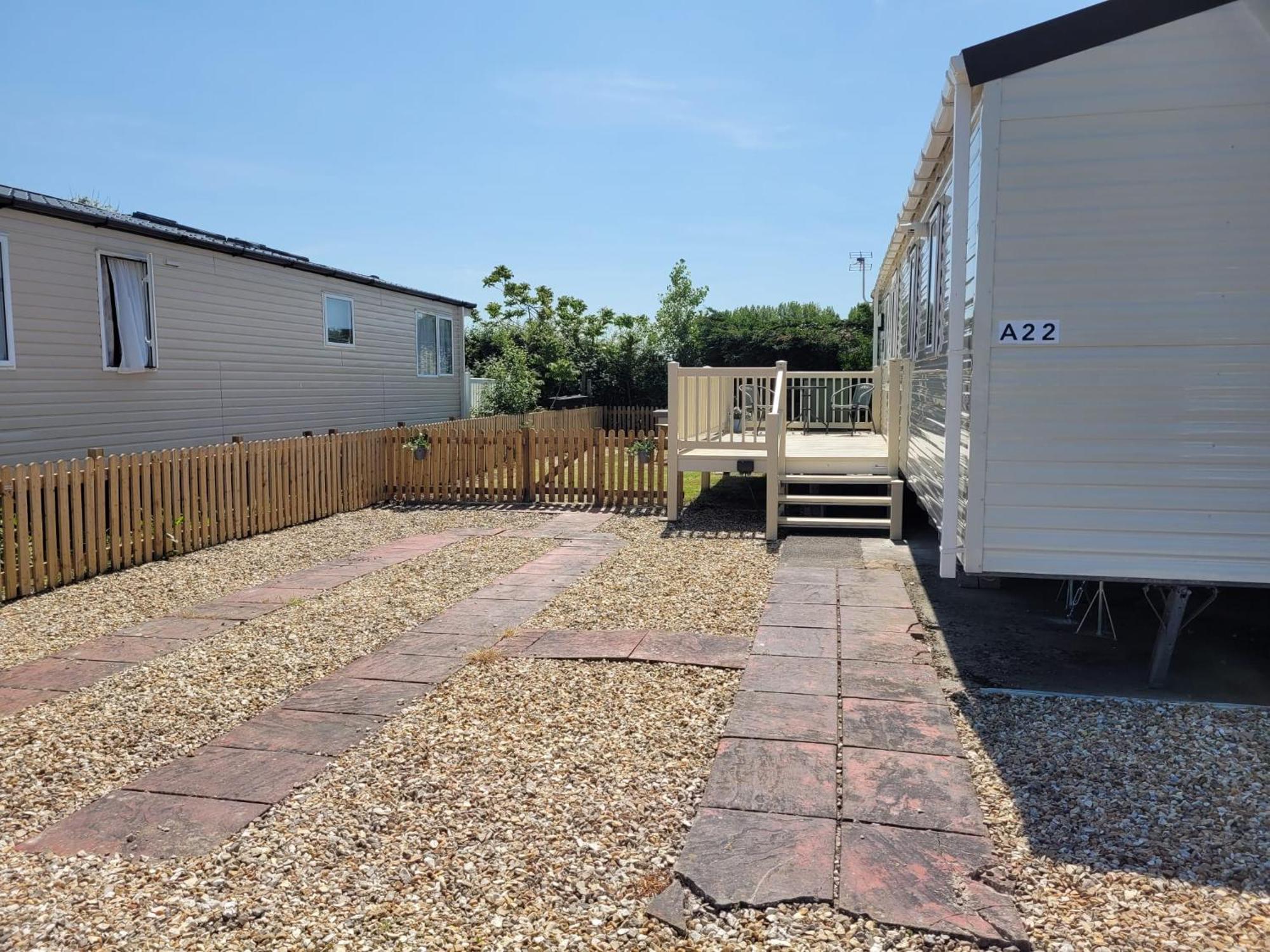 A22 Unity Beach Holiday Resort Unity Brean Sleeps 8 People 3 Bedrooms 1 Pet Stays Free Berrow 외부 사진