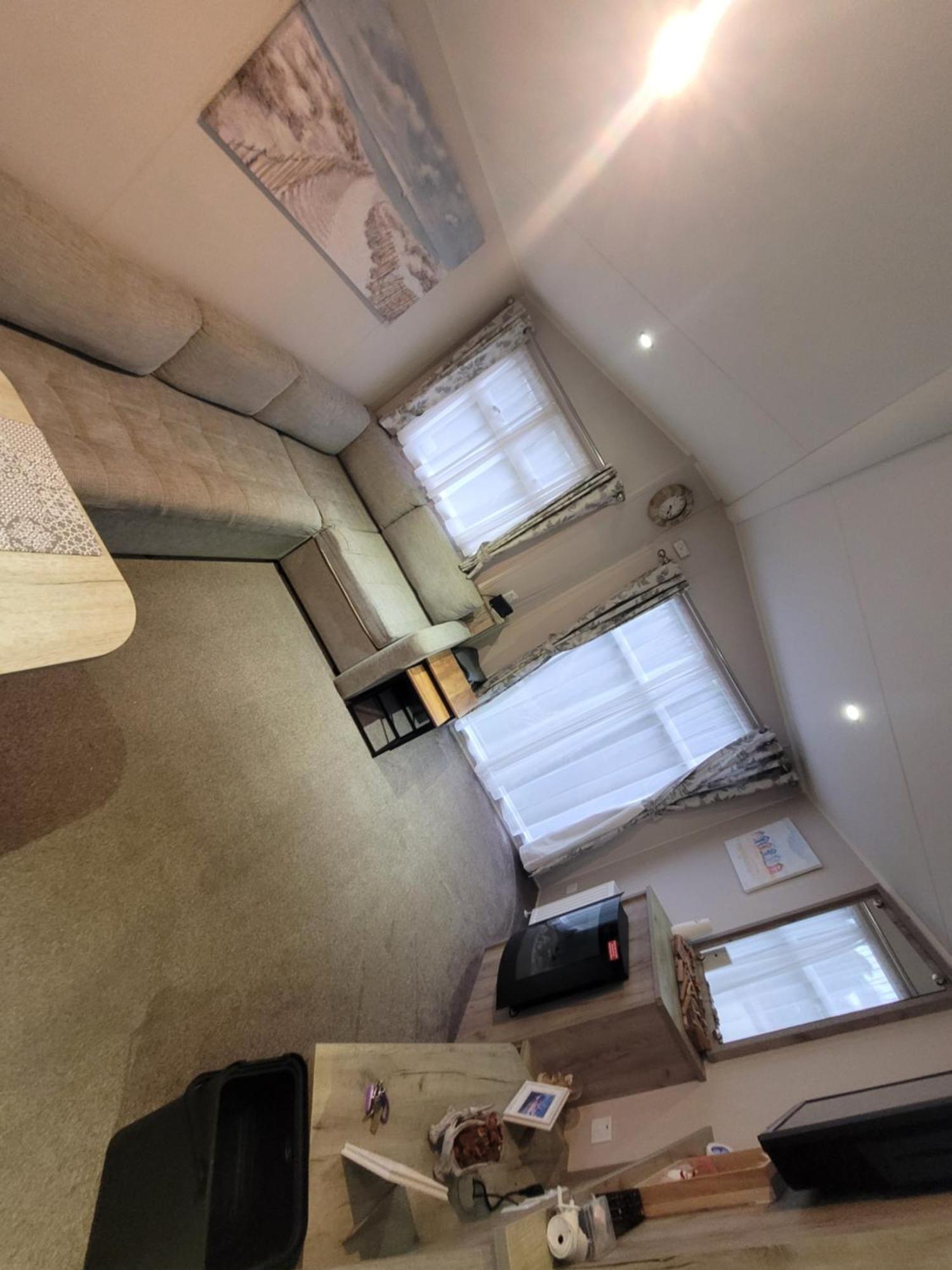 A22 Unity Beach Holiday Resort Unity Brean Sleeps 8 People 3 Bedrooms 1 Pet Stays Free Berrow 외부 사진