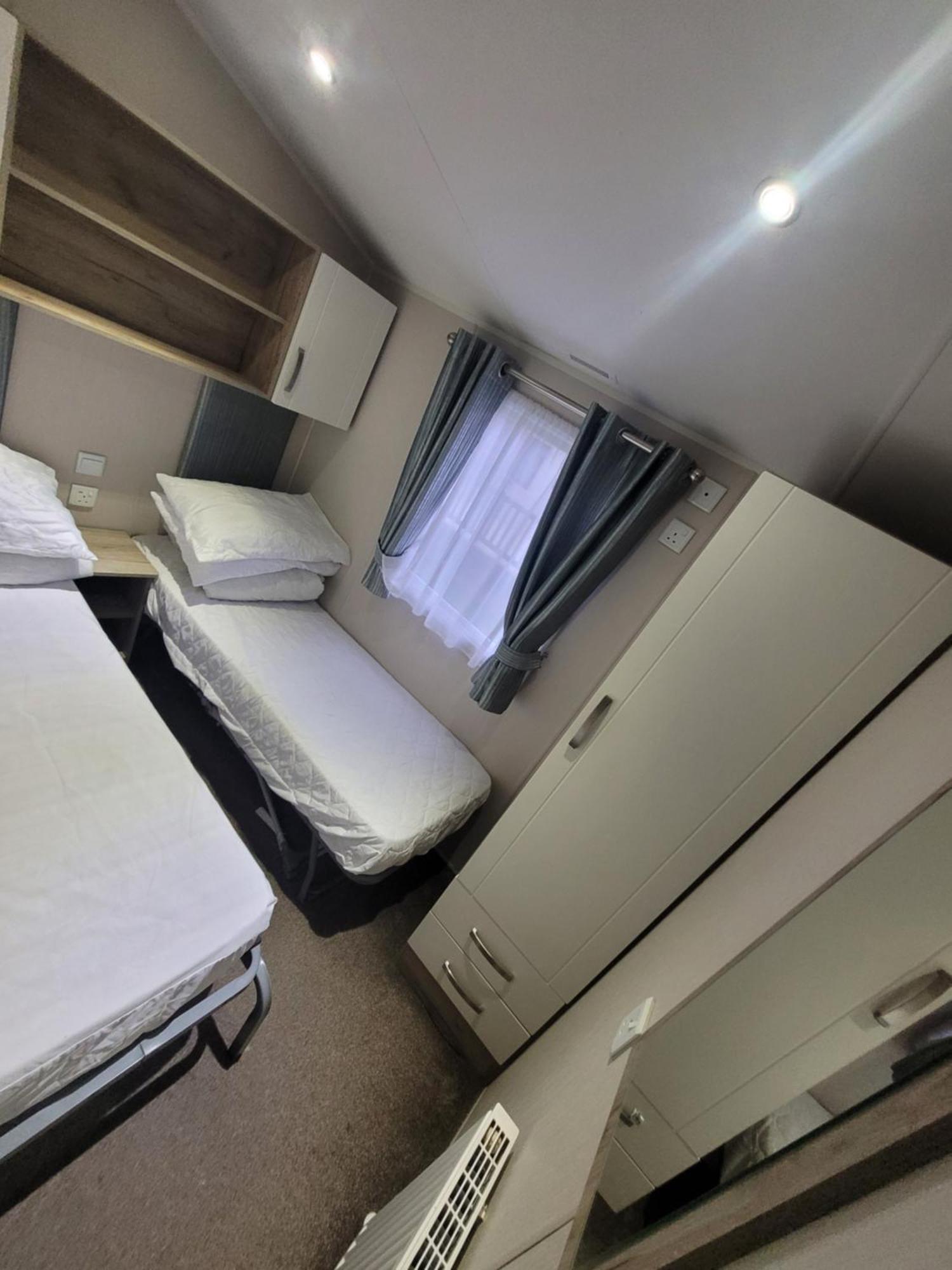 A22 Unity Beach Holiday Resort Unity Brean Sleeps 8 People 3 Bedrooms 1 Pet Stays Free Berrow 외부 사진
