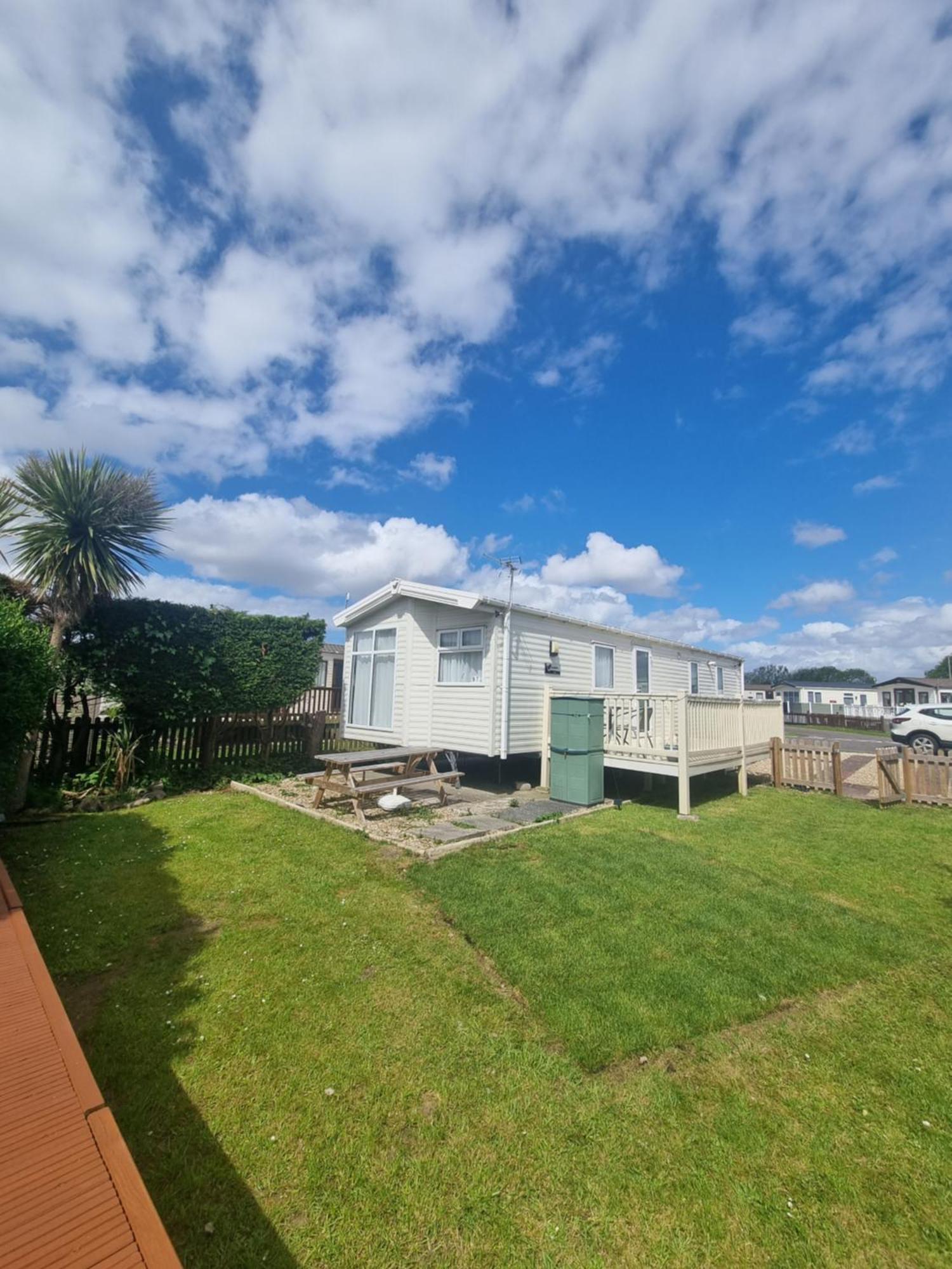 A22 Unity Beach Holiday Resort Unity Brean Sleeps 8 People 3 Bedrooms 1 Pet Stays Free Berrow 외부 사진